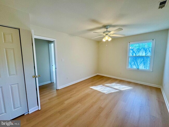 Building Photo - 1193 Maple Ave