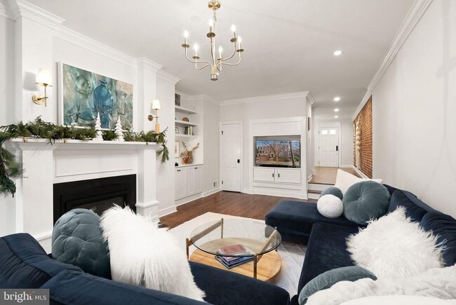 Building Photo - 312 N Pitt St