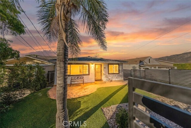 Primary Photo - 10431 Las Lunitas Ave