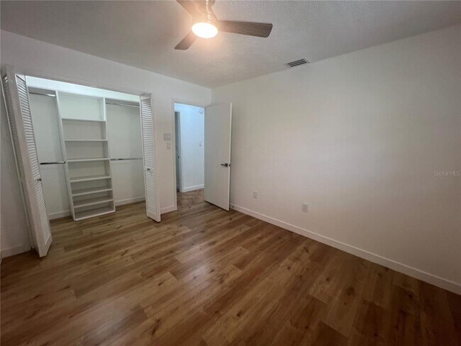 Building Photo - 21371 Knollwood Ave