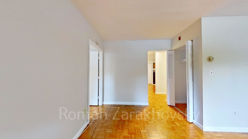 Building Photo - 95 Sutherland Rd