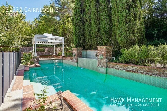Building Photo - 22322 Cairnloch St