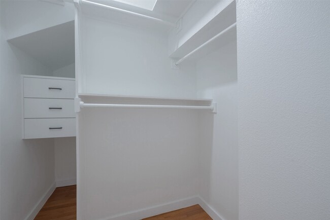 Building Photo - 1459 Munger St