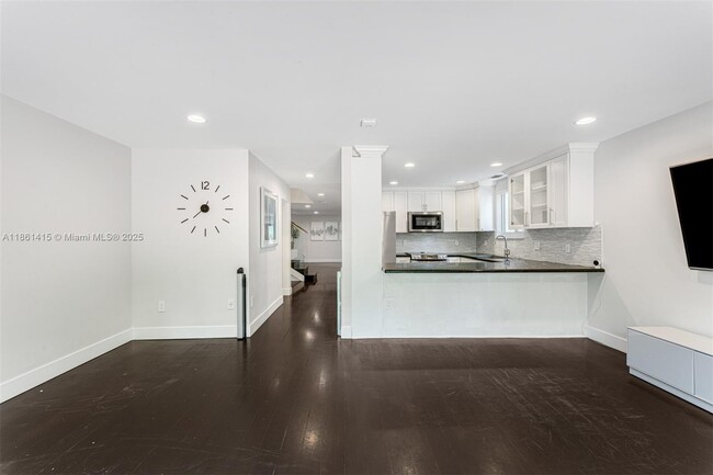 Building Photo - 3053 Orange St