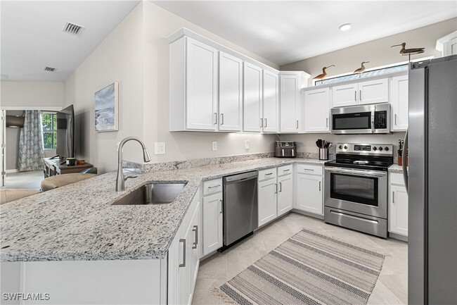 Building Photo - 14028 Hunter Oak Dr