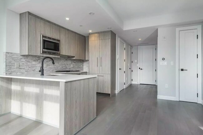 Building Photo - 140 Shawmut Ave