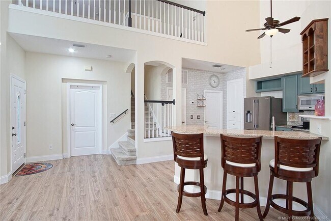Building Photo - 1687 SW Harbour Isles Cir