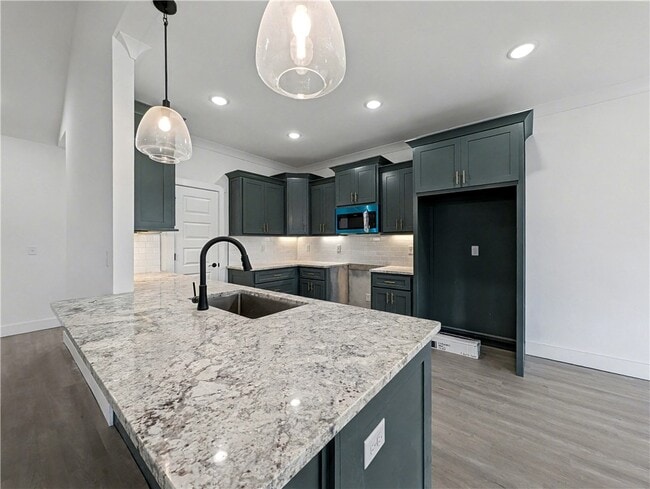 Building Photo - 43 Blairgowrie Dr