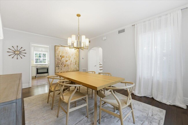 Building Photo - 459 NE 15th Ave