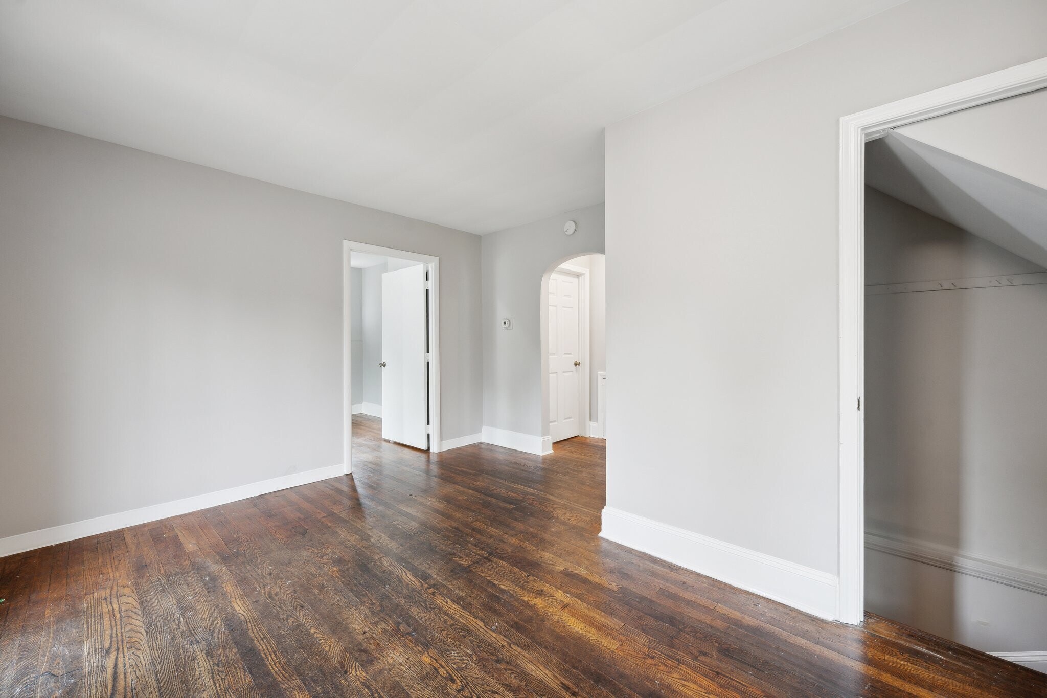 Building Photo - 4504 Guilford Rd