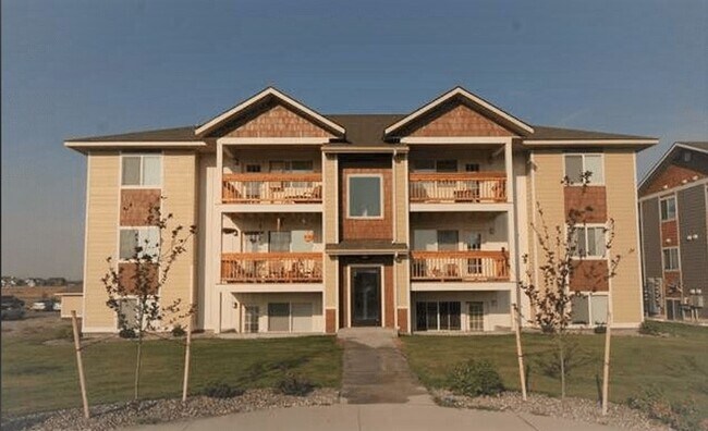 Primary Photo - Beautiful Baxter Springs Condo with detach...