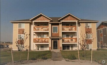 Building Photo - Beautiful Baxter Springs Condo with detach...