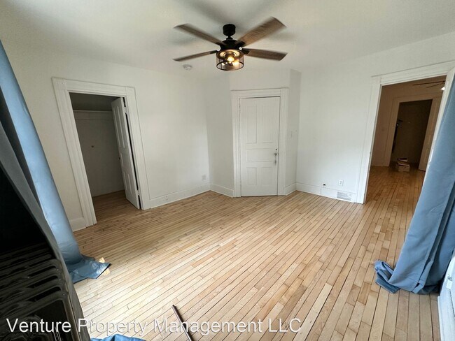 Building Photo - 3 br, 2 bath House - N89 W16229 Main St