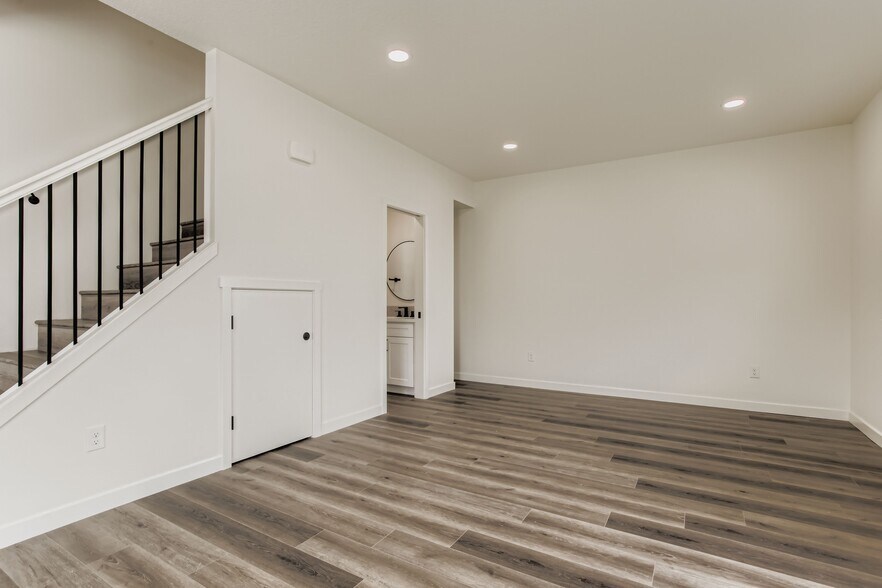 Building Photo - 4473 SE 28th Pl