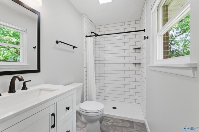 Building Photo - 1504 Faye St SW