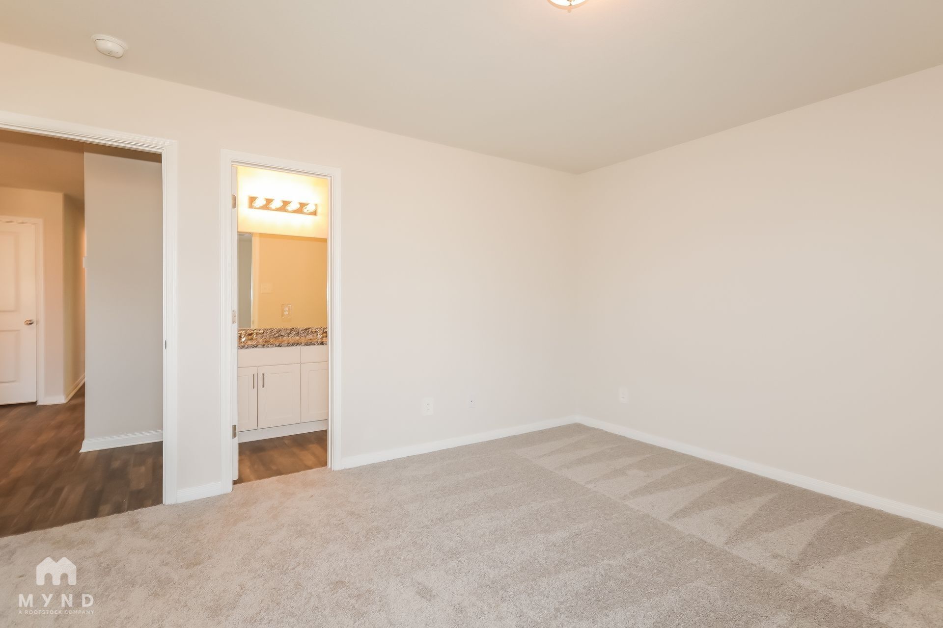 Building Photo - 13015 S Green Wing Cir