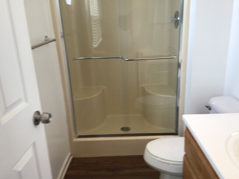 Building Photo - 1749 Quail Ct