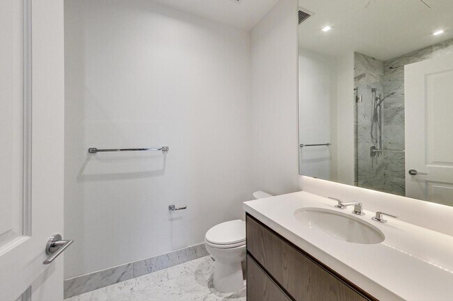 Building Photo - 363 E Wacker Dr