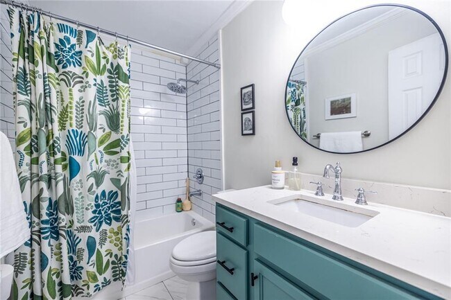 Building Photo - 520 Park Ave SE