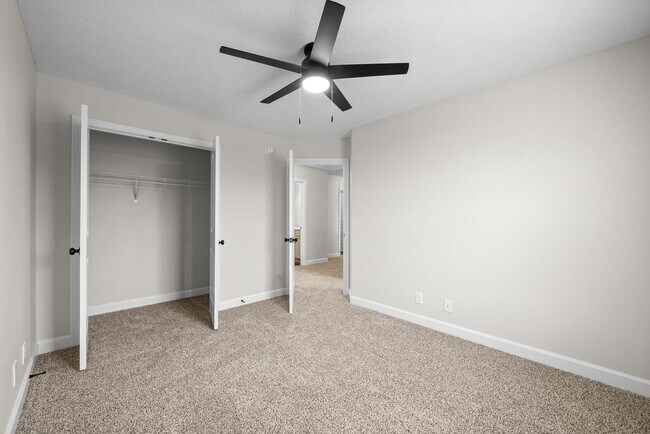 Building Photo - Pet Friendly Four Bedroom!