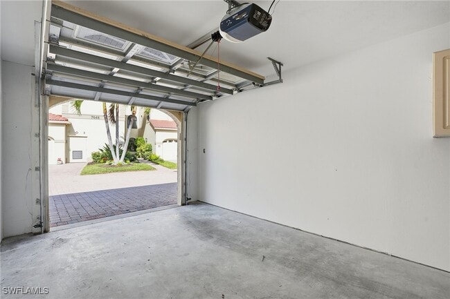 Building Photo - 7048 Pelican Bay Blvd