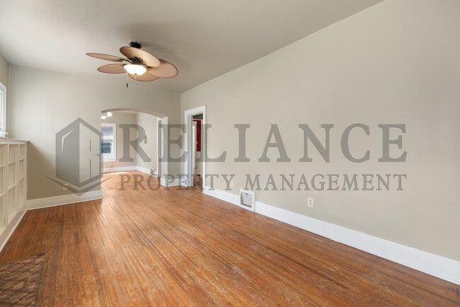 Building Photo - 607 N Lorraine Ave