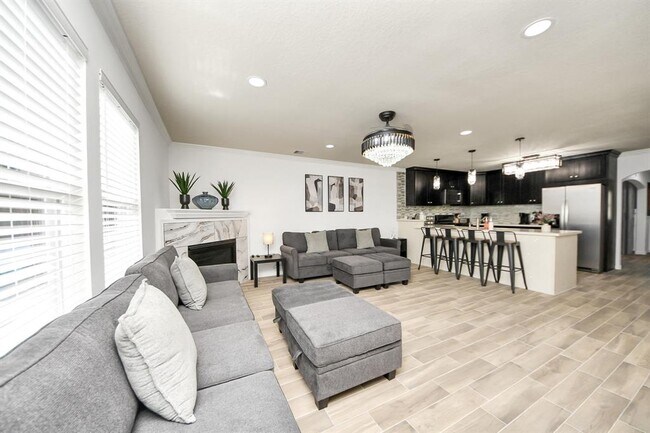 Building Photo - 11754 Green Coral Drive