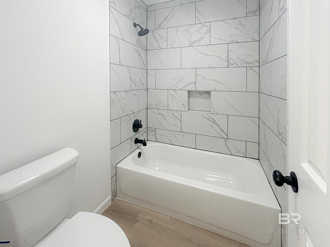 Building Photo - 10080 Bay Haven Dr