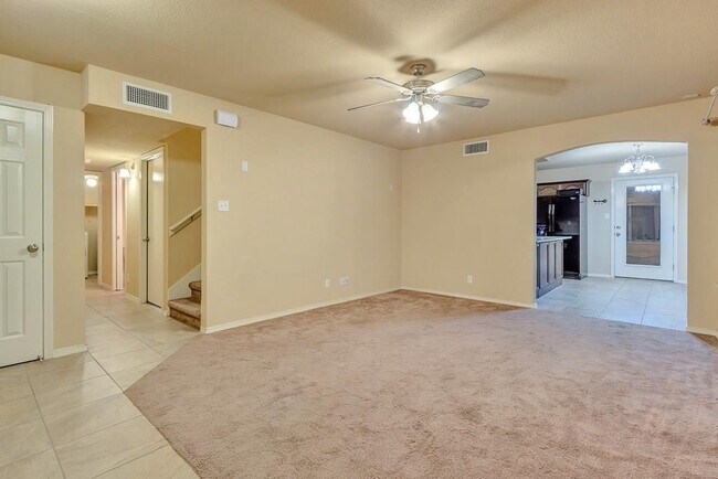 Building Photo - 3925 Hueco Valley Dr