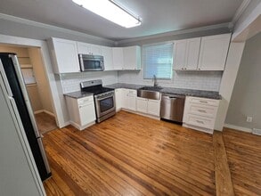 Building Photo - 27 N Washington Ave
