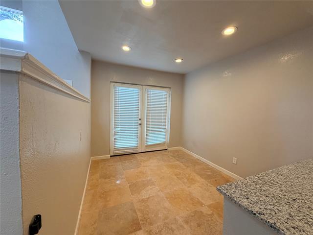 Building Photo - 6808 Eastridge Dr