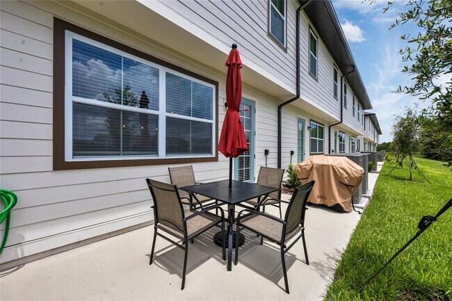 Building Photo - 641 Longboat Dr