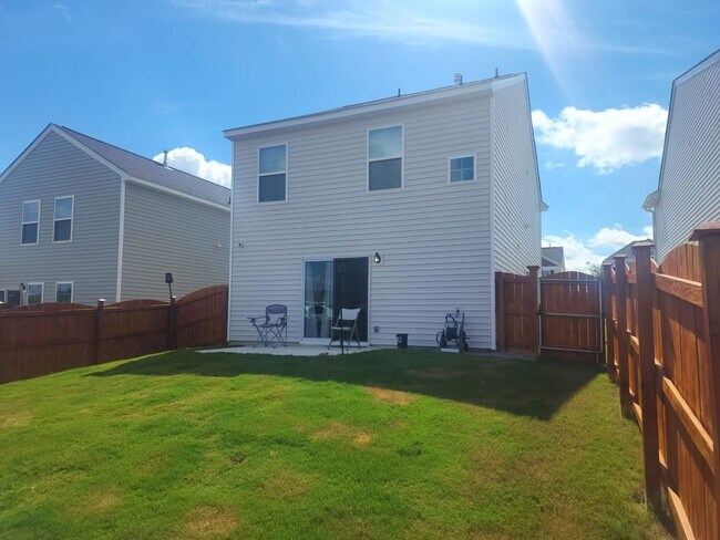 Building Photo - 405 Eclipse Ln