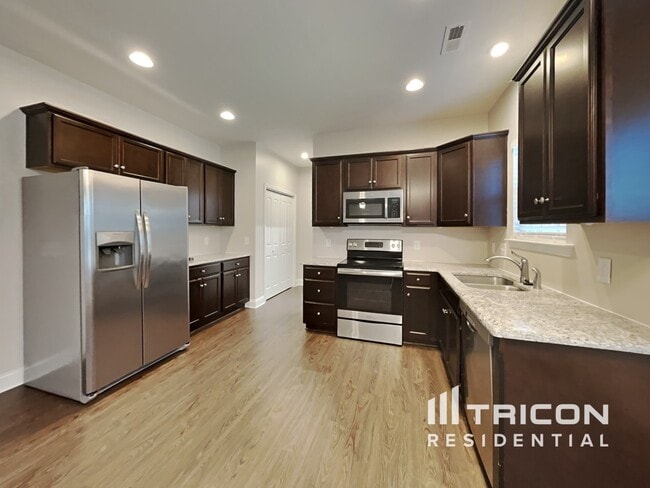 Building Photo - 268 Moonstone Ct