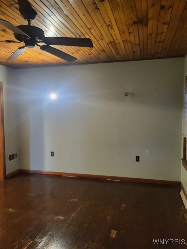 Building Photo - 267 Crestwood Ave