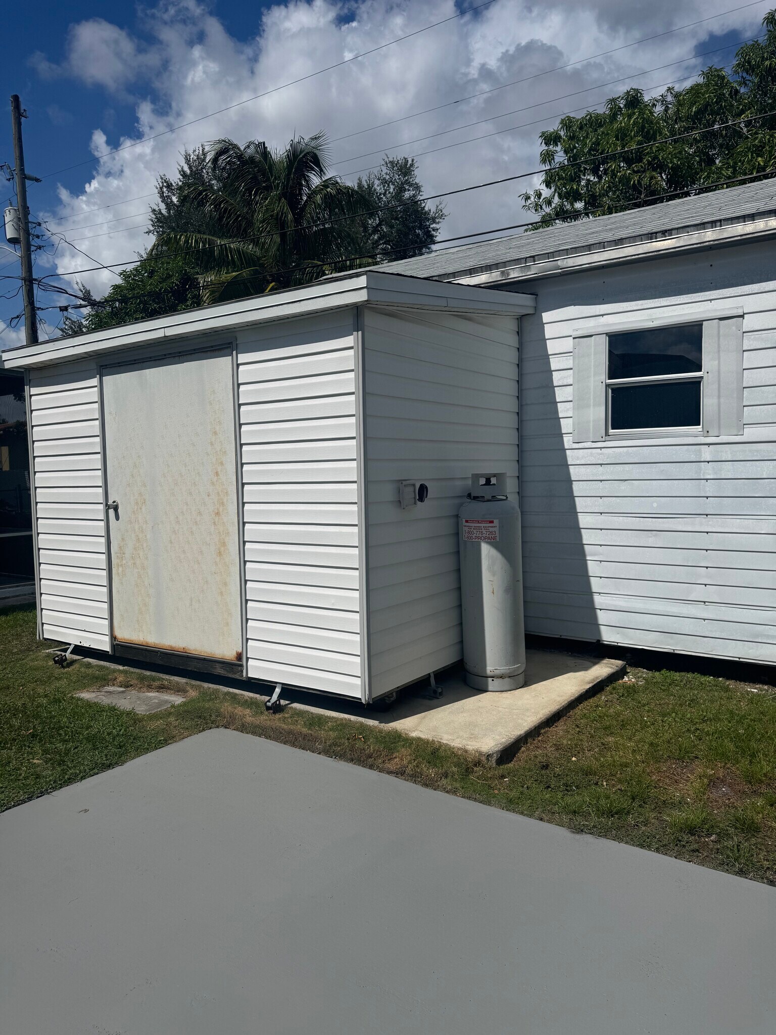 Laundry - 5451 SW 6th St