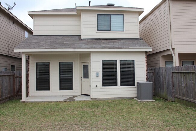Building Photo - 6643 Sharpstone Creek Ln