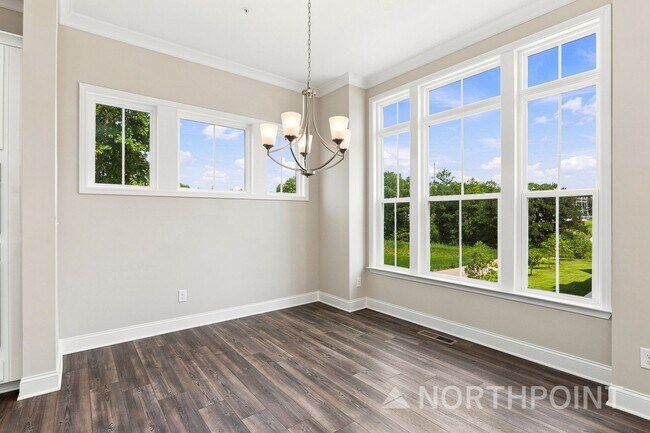 Building Photo - 300 Overture Ct SE