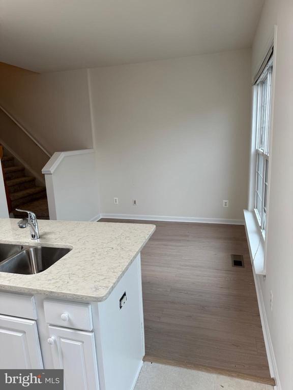 Building Photo - 43798 Virginia Manor Terrace