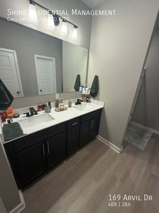 Building Photo - 169 Arvil Dr