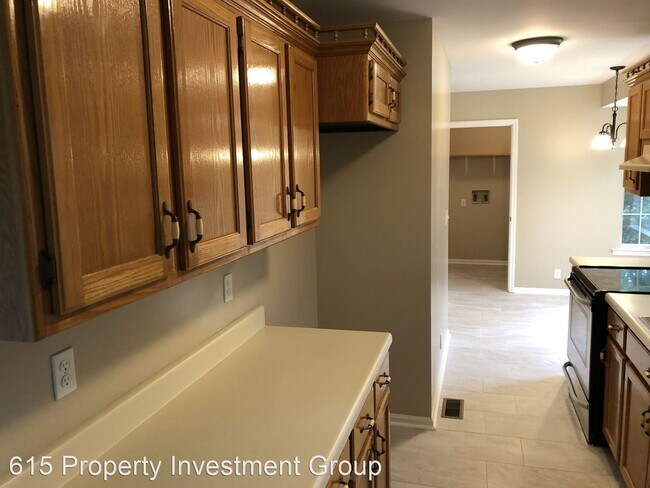 Building Photo - 3 br, 2 bath House - 314 Castlewood Dr