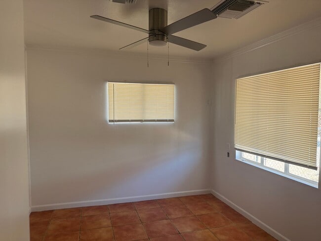 Building Photo - Charming 3-Bedroom Home Near Peaceful Retirement Area – No Age Restrictions!