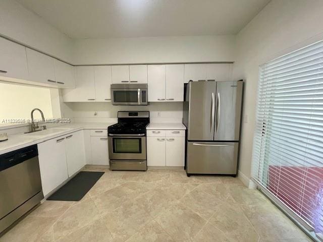 Building Photo - 7872 Sanibel Dr