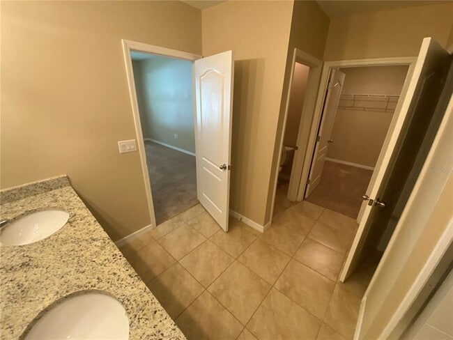 Building Photo - 1742 Point O Woods Ct