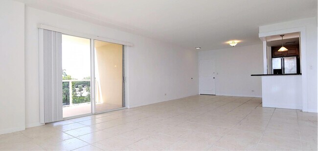 Building Photo - 2800 N Flagler Dr