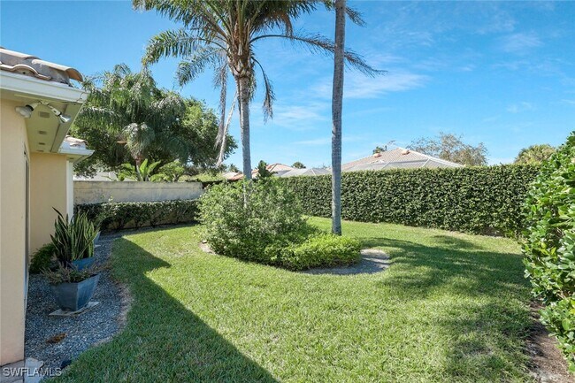 Building Photo - 4949 Kingston Way