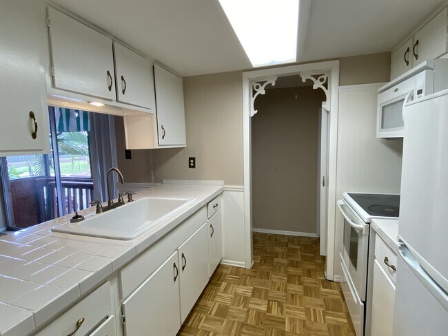 Building Photo - 8221 12th Way N