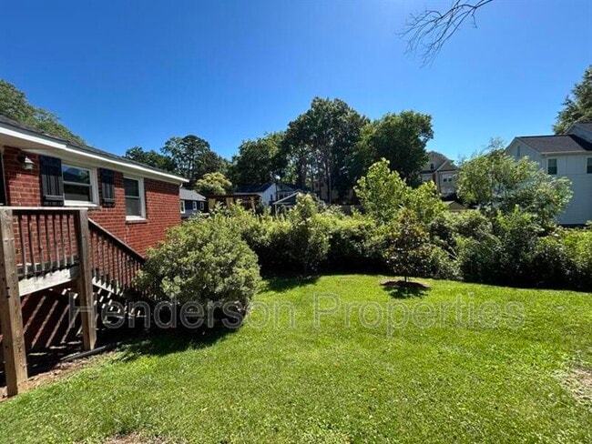 Building Photo - 1526 Landis Ave