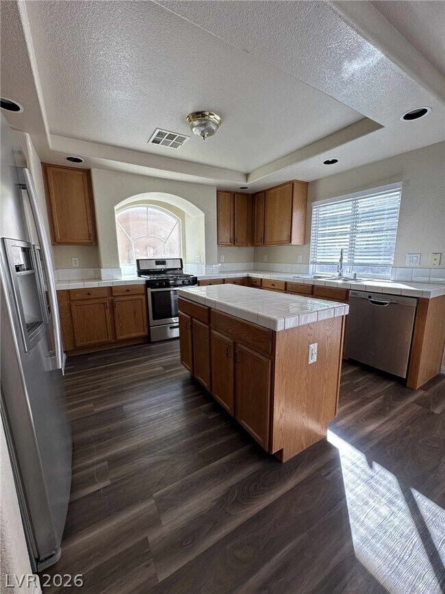 Building Photo - 10679 Timber Stand St