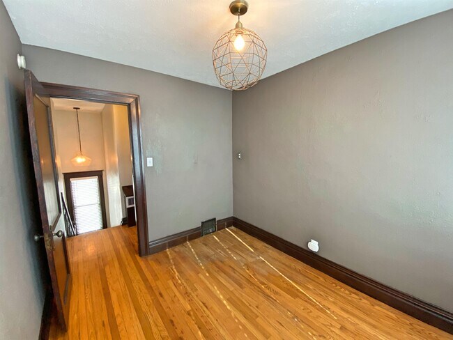 Building Photo - 2445 W 37th Ave